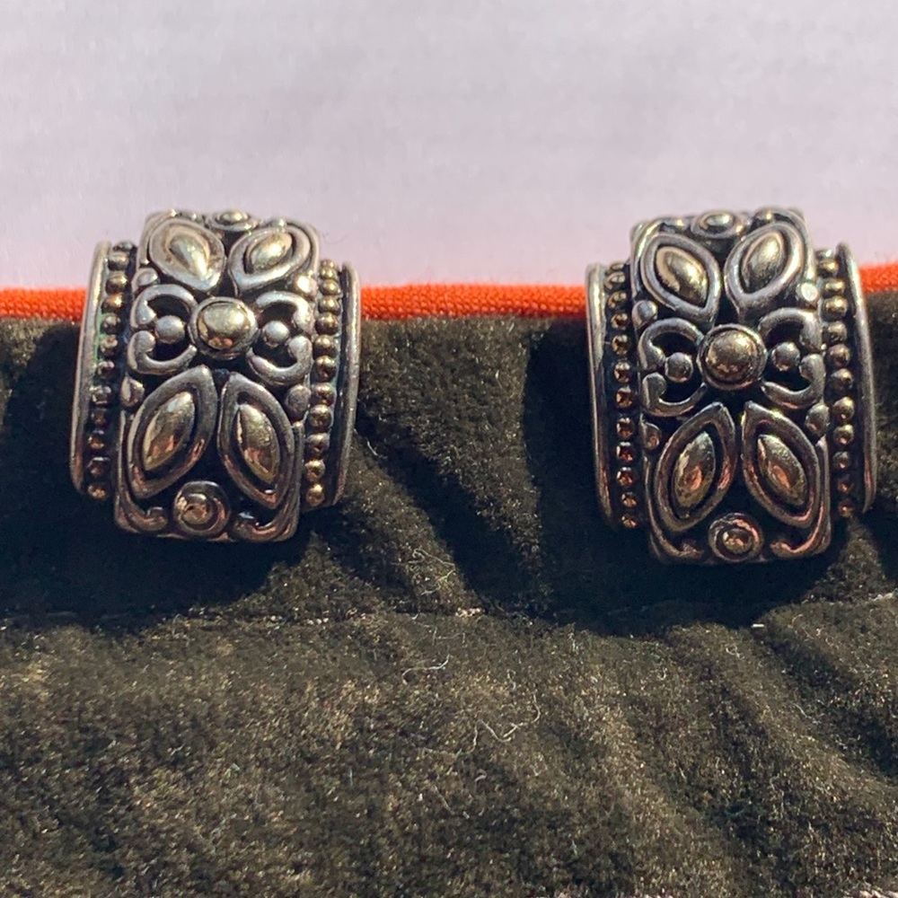 Vintage John Hardy 18 karat and Sterling silver clip earrings
